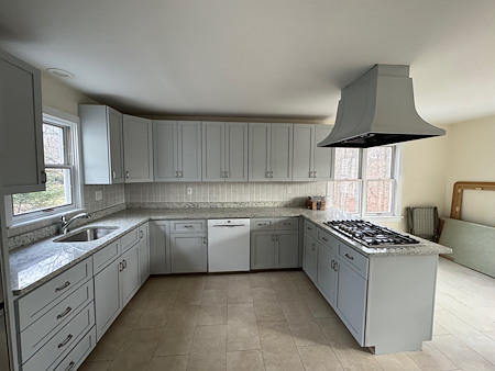 How Long Does Kitchen Cabinet Refinishing Last? Signs It’s Time for a Refresh